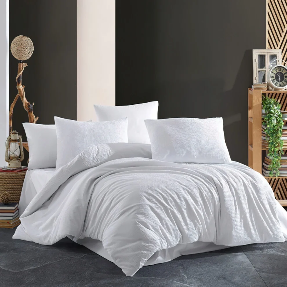 Hotel Line Cotton Seersucker Bedding Set