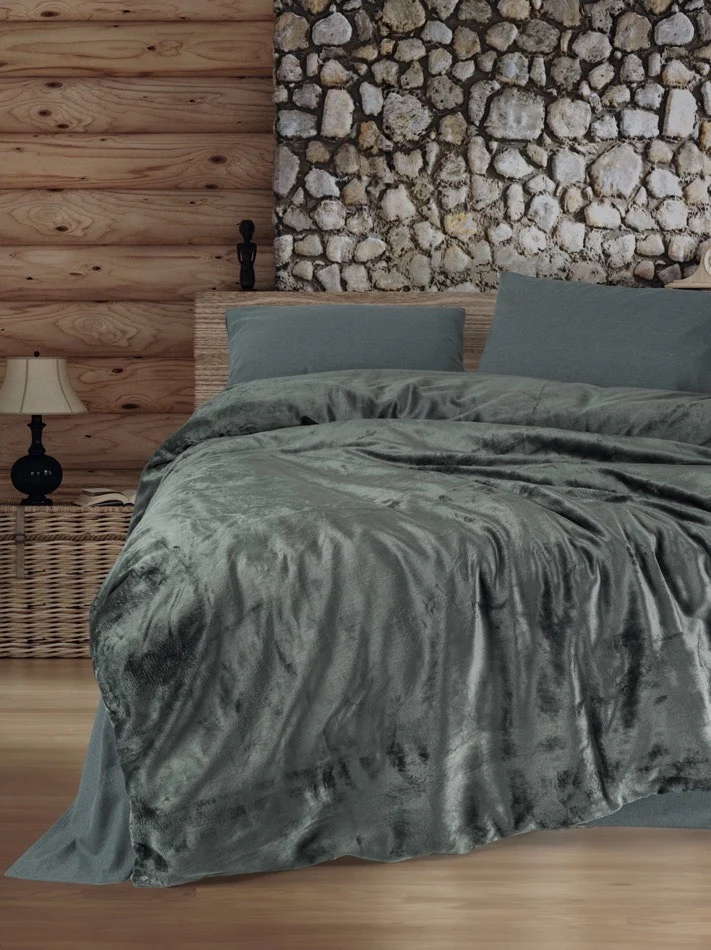 Velvet Bedding Set