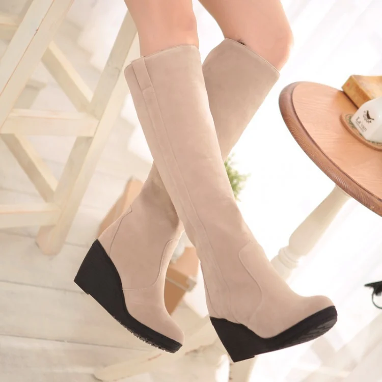 Women's boots - Image 2